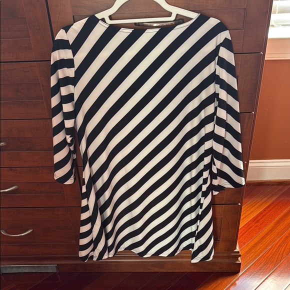 Lior Paris Black and White Striped Women's Top - Picture 4 of 4